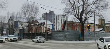 Парковую зону могут создать на месте снесенного исторического здания в Семее