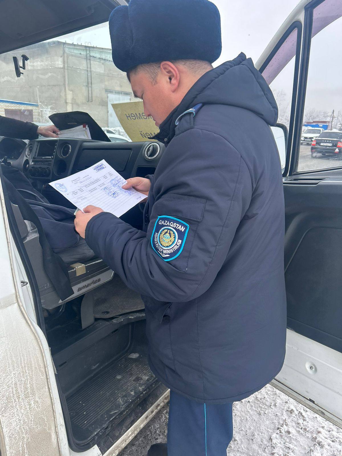 Скрытый груз — в области Абай проверяют перевозчиков